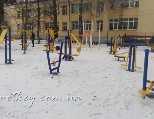 Вуличні тренажери, с.Лісники